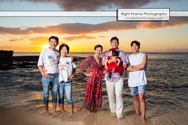 Vacation Photographer in Oahu Sunset Secret Beach