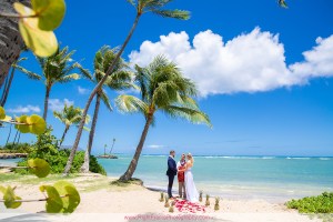 Oahu Elopement Photographers