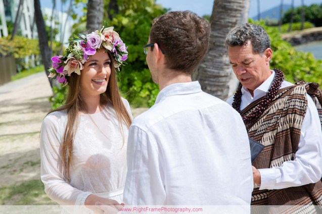Elopement Photographer Honolulu Hawaii